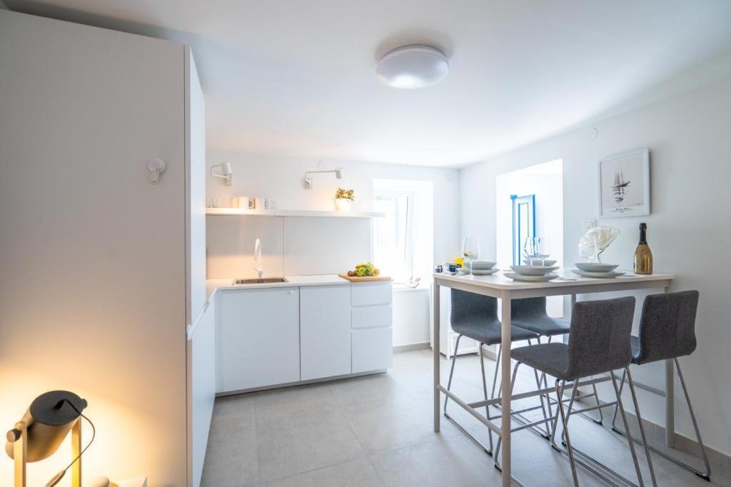 Villa House Franulich à Stara Baška Extérieur photo