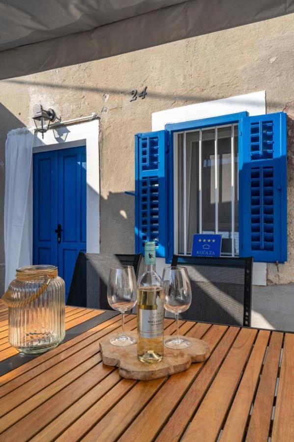 Villa House Franulich à Stara Baška Extérieur photo